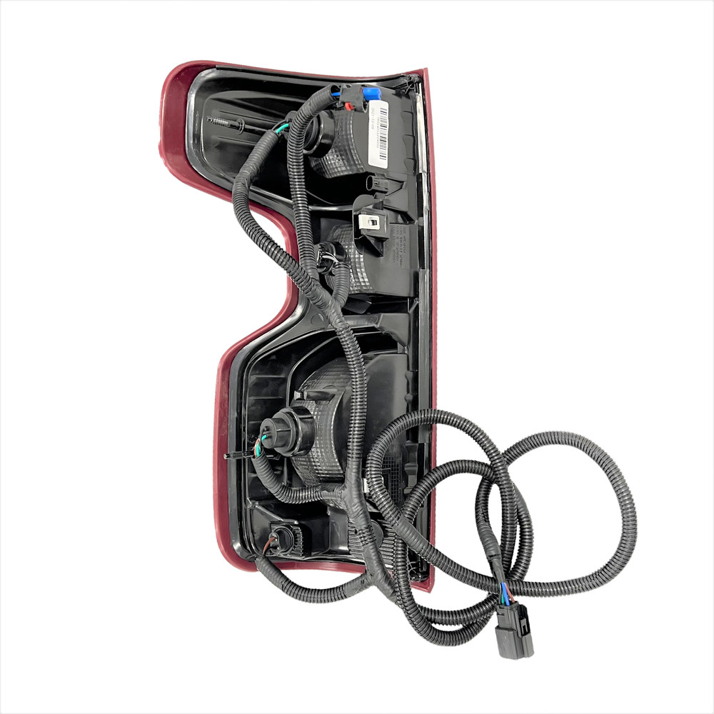 [Non-LED] For 2019 - 2025 Chevy Silverado 1500 PU Passenger Side Tail Light RH