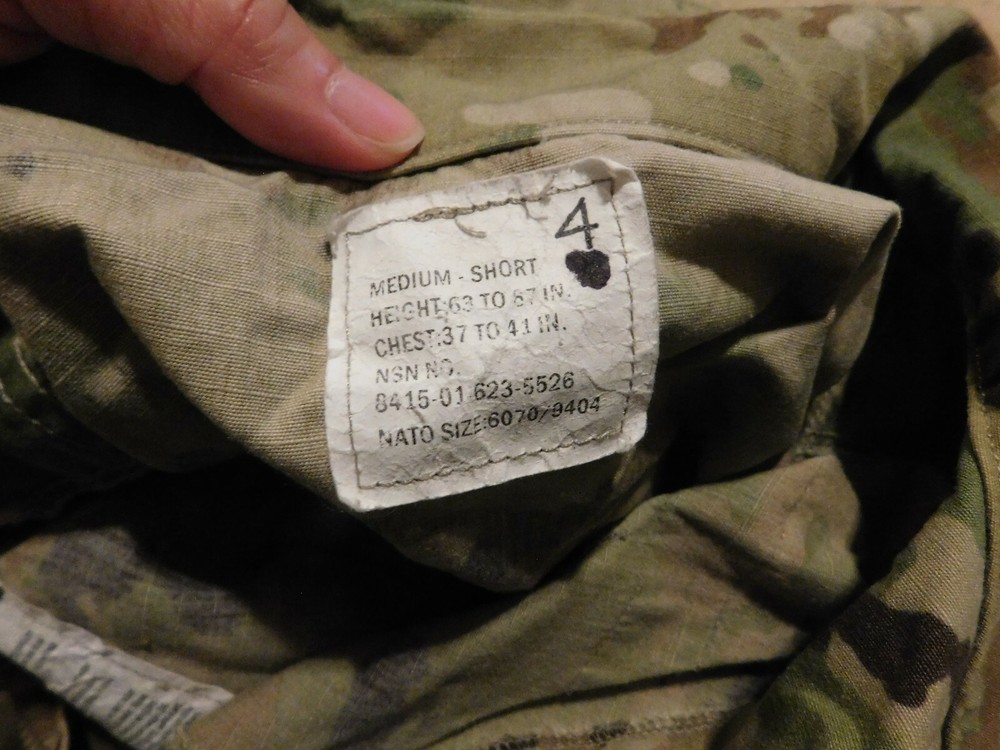 US ARMY OCP COAT SZ MEDIUM - SHORT