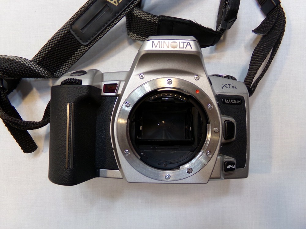 Minolta XT si XTsi - Camera