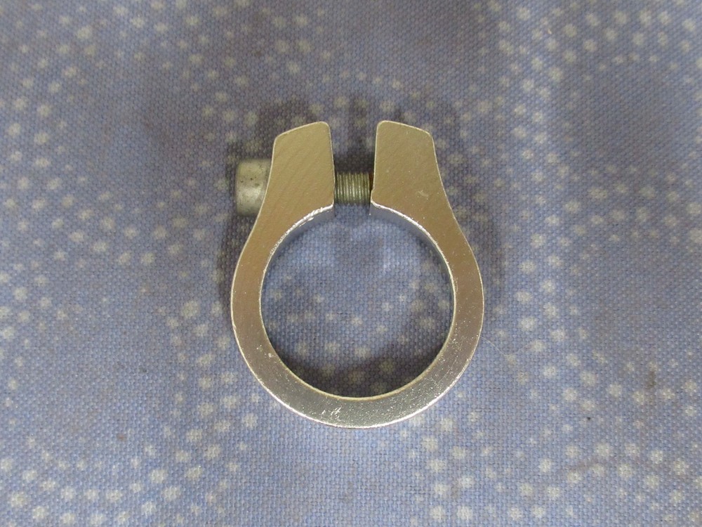 Bicycle 31.8mm Seat Post Clamp in Silver - New