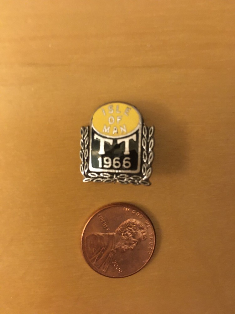 ISLE OF MAN TT RACES 1966 PIN