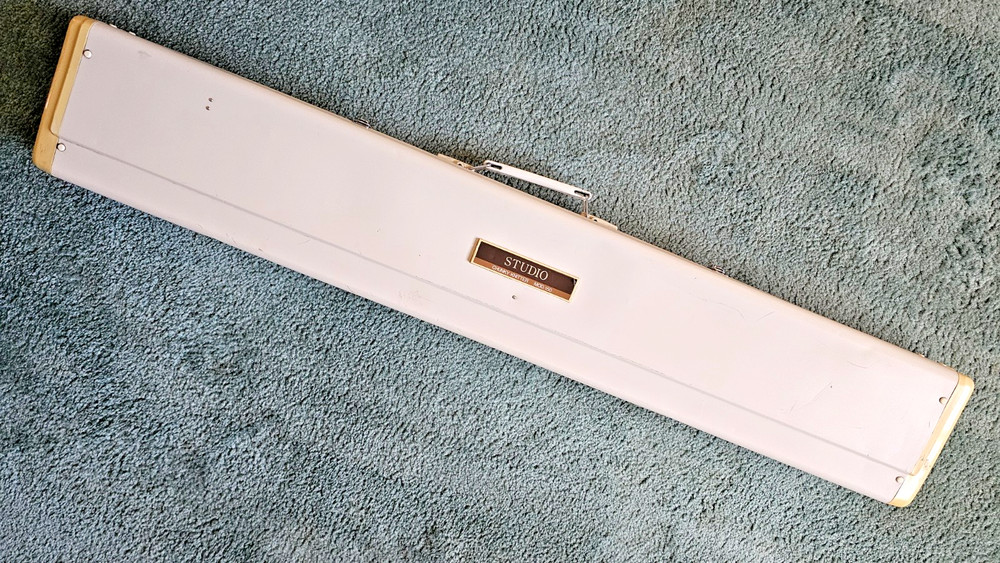 STUDIO CHUNKY KNITTER 150 Knitting Machine