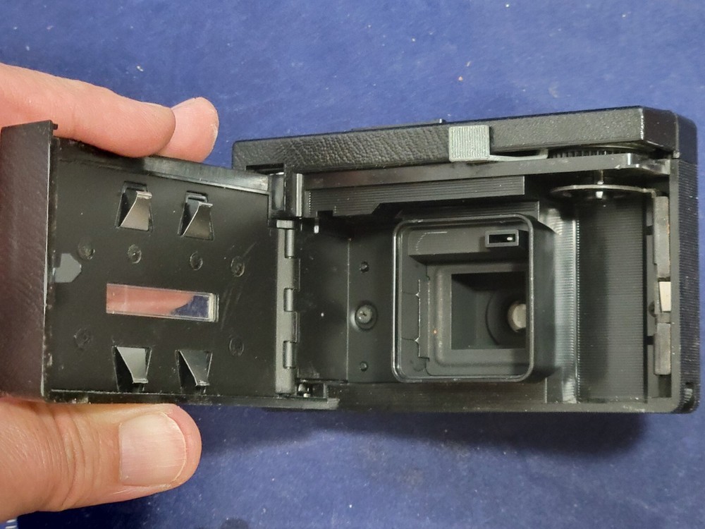 Kodak Instamatic X-35 Camera - Seems Fine