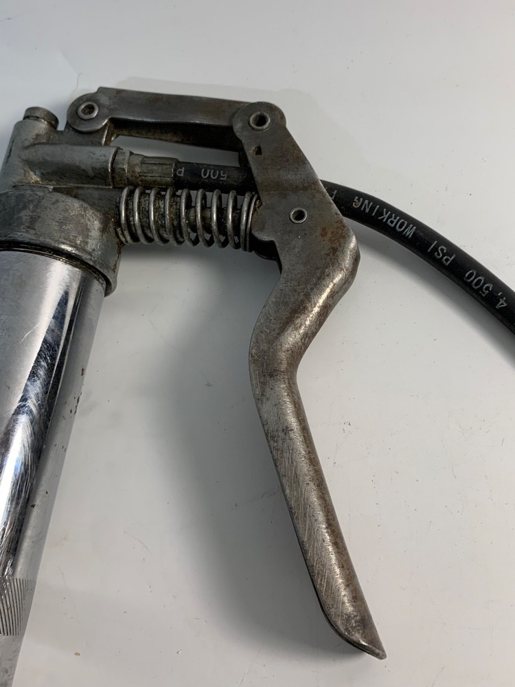 Pistol Grip Grease Gun 4,500 Working PSI