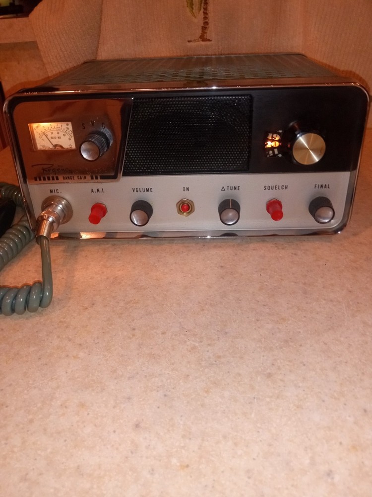VINTAGE REGENCY RANGE GAIN CB BASE STATION
