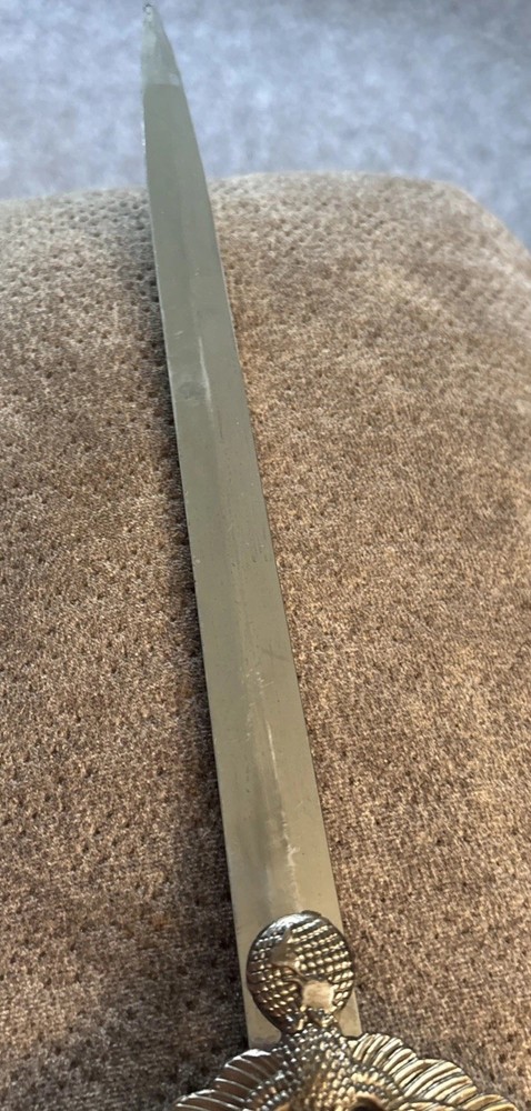 Dagger-(h)