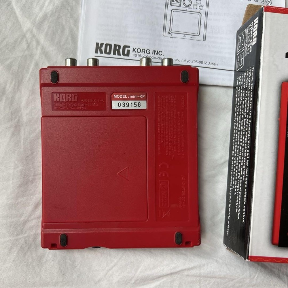 KORG KAOSS PAD mini-KP Dynamic Multi-Effect Processor with Sampling