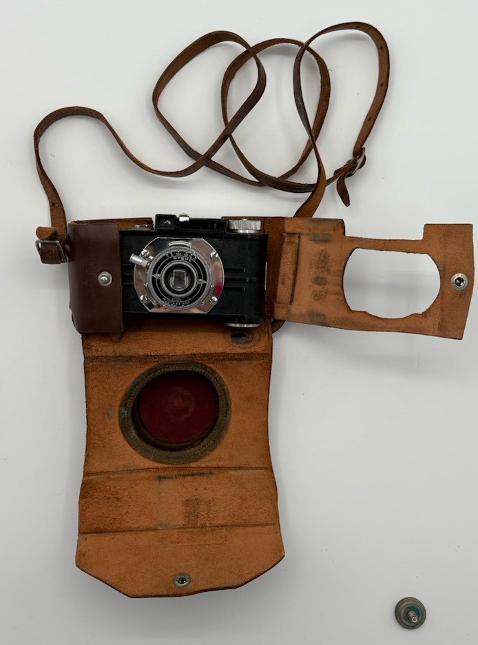 Argus Camera Vintage 1930’s 35mm with Case.