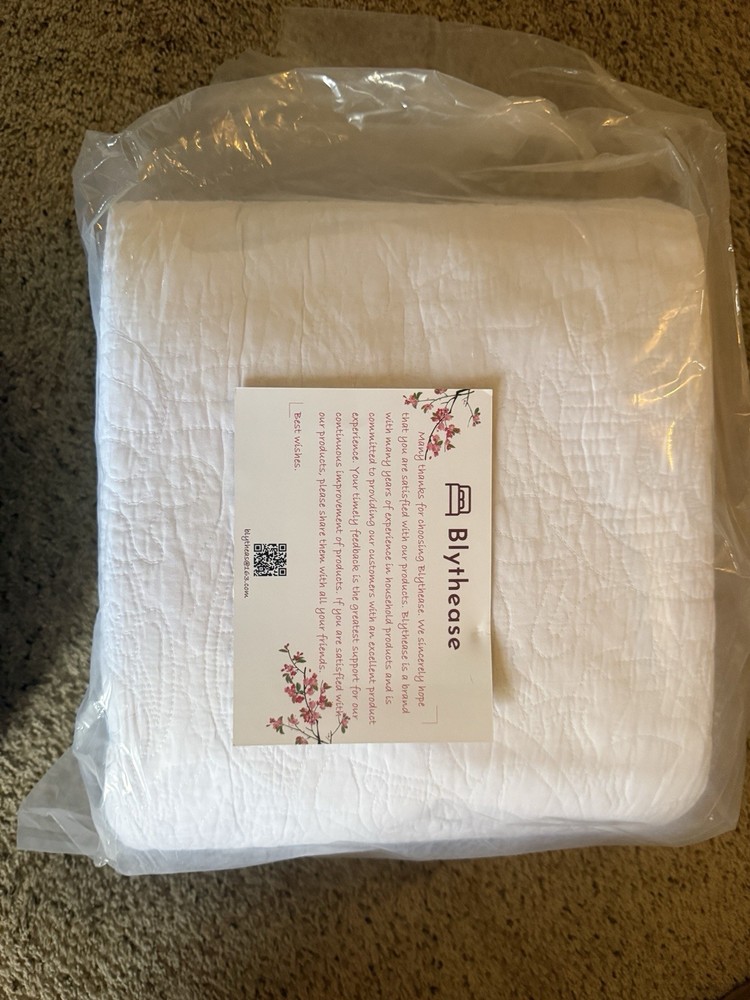 Blythease Bed Cover