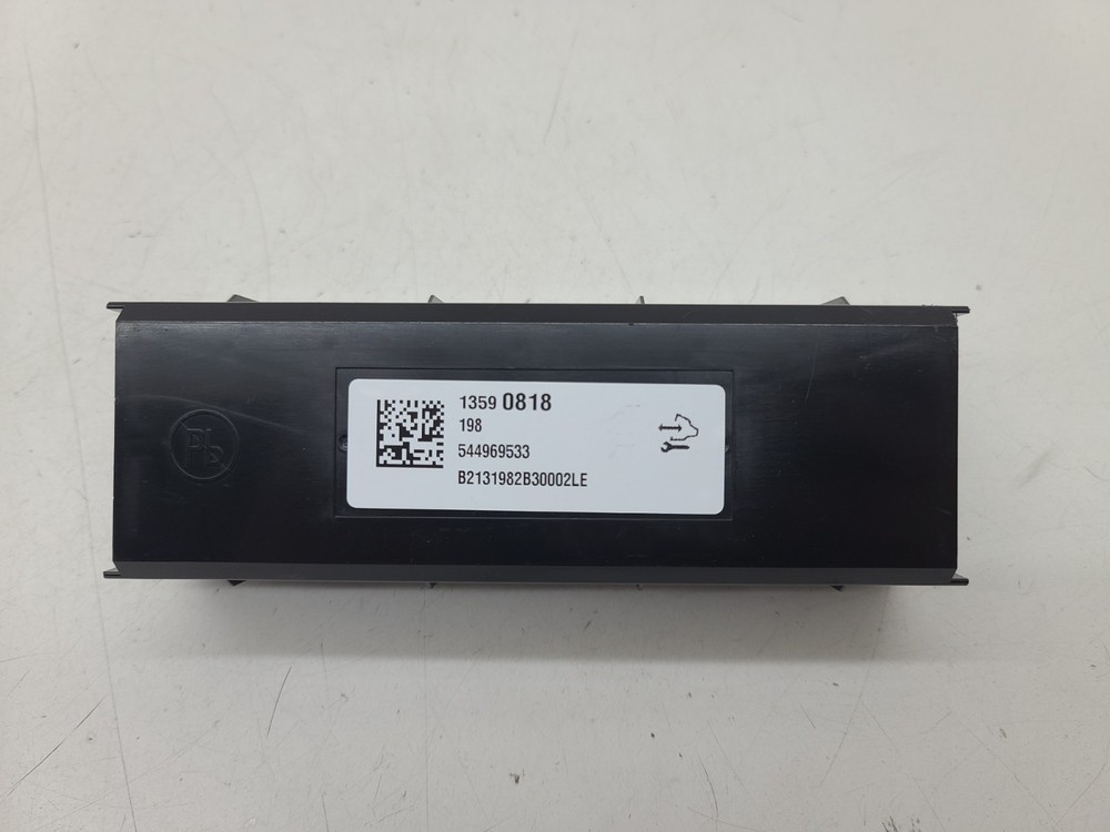 2015- 2020 CHEVY IMPALA  Temperature Module Automatic OEM 13591963