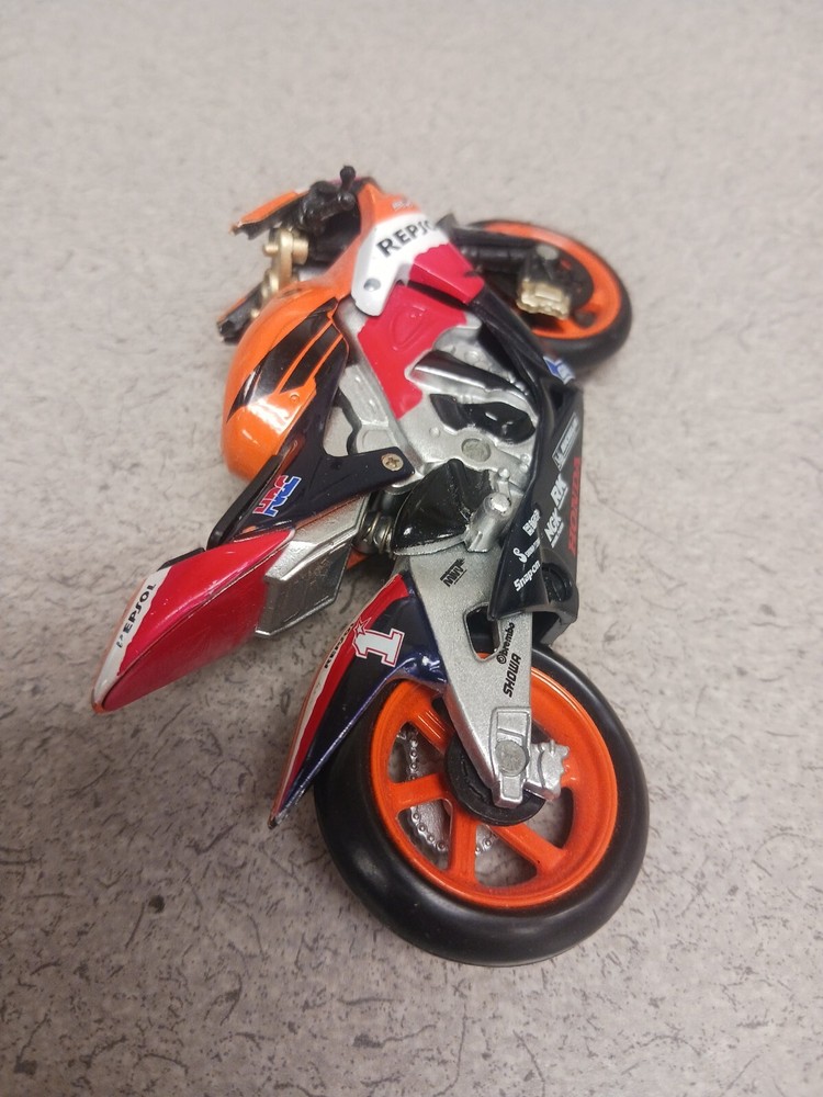 honda plastic motorcycle