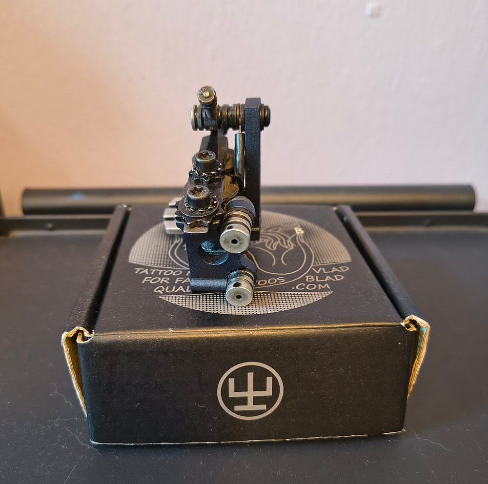 coil tattoo machine Vlad Blad Pro Liner classic Wolf frame