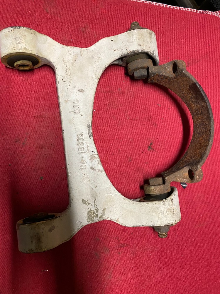 FREIGHTLINER Exhaust Hanger, BRACKET, 04-19335, SUPPORT
