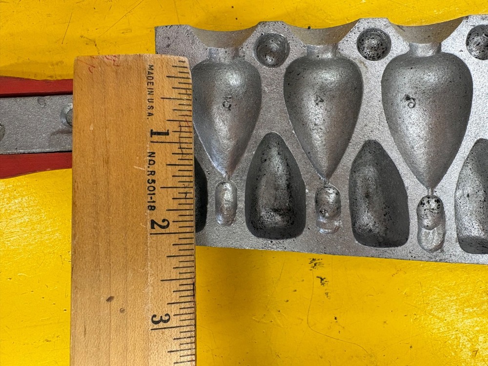 HERTER'S JIG SINKER MOLD MODEL 4A9 VINTAGE