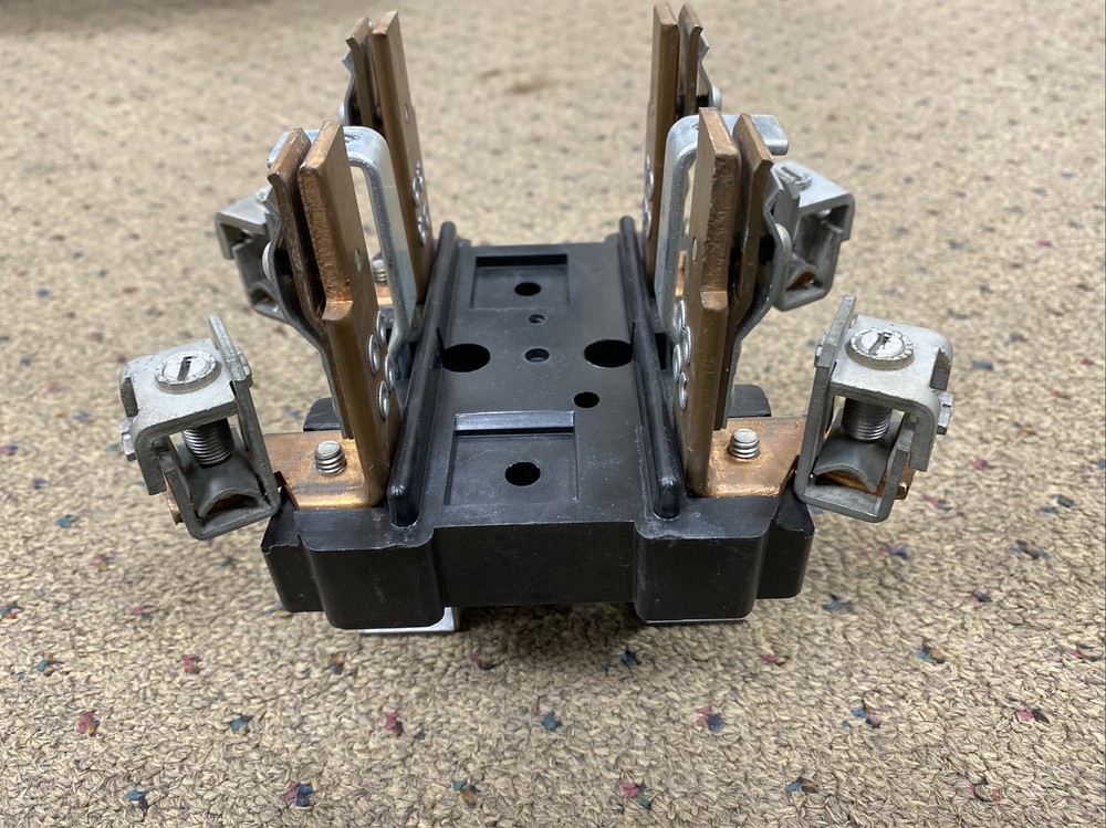 CHALLENGER / BRYANT Replacement Meter Socket 200 Amp 120/240v 4 Jaw