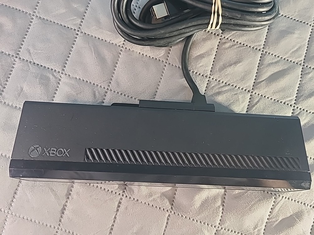 Microsoft Kinect Sensor for Xbox One Model 1520 *Tested & Free-Ship*