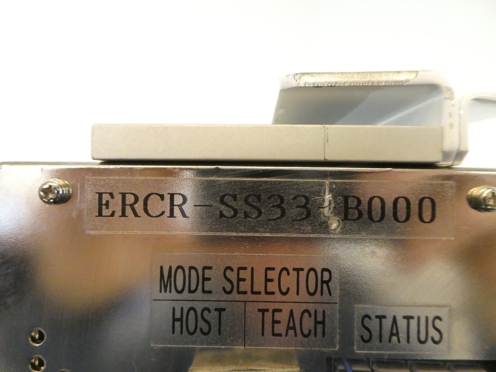 Yaskawa Electric ERCR-SS33-B000 Industrial Robot Controller Working Surplus