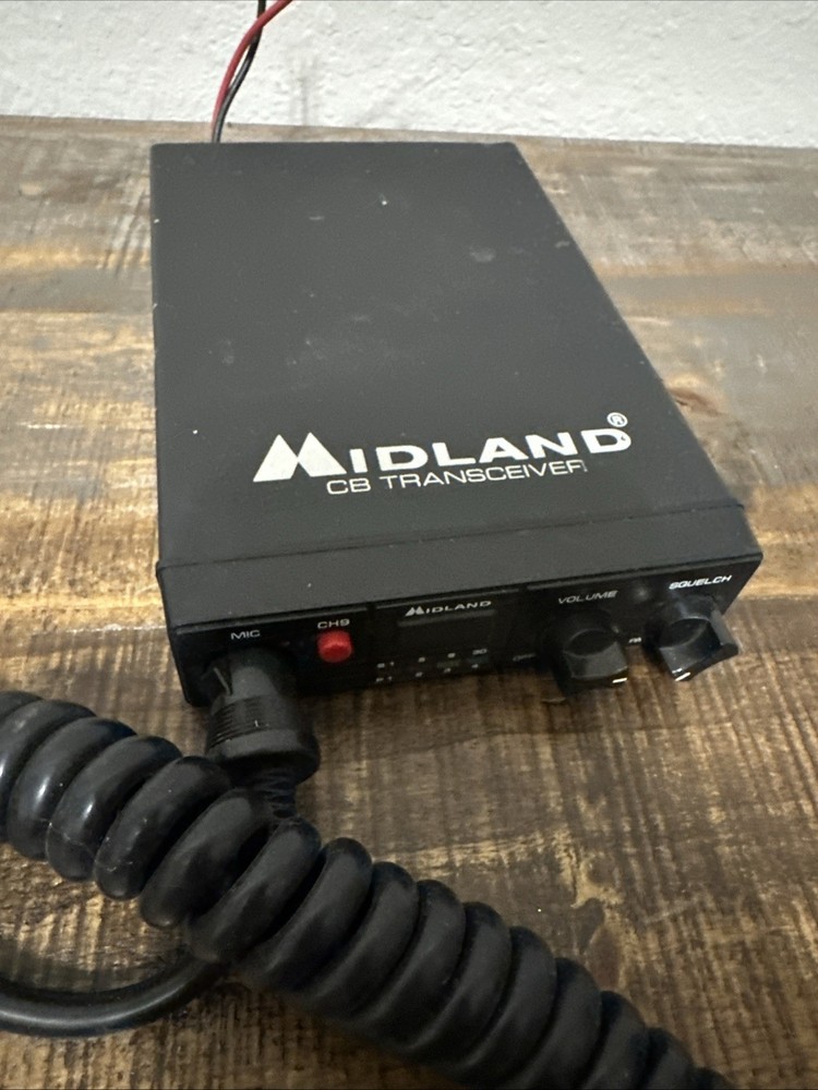 Vintage Midland CB Transceiver Model 77-106 - Tested !