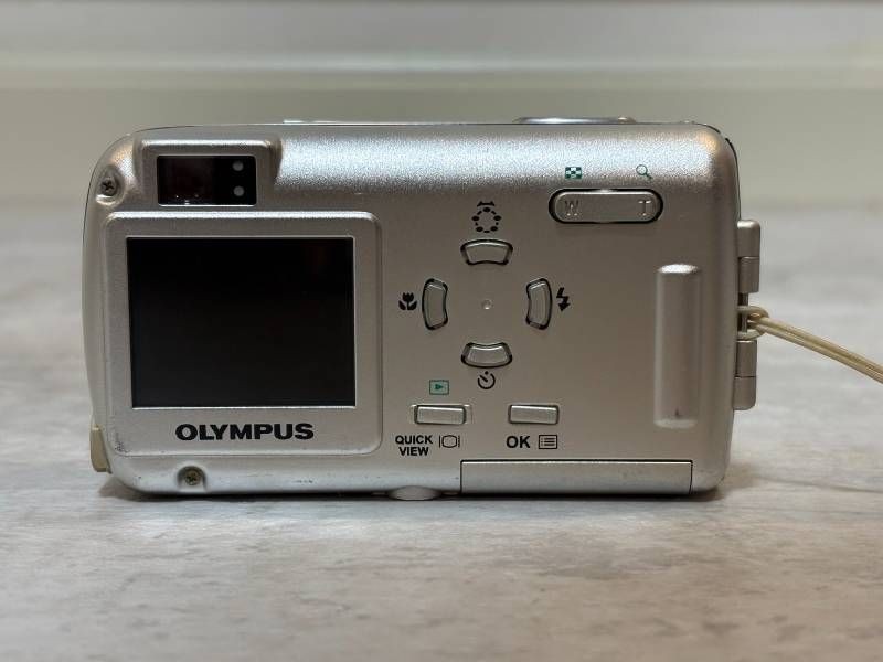 OLYMPUS μ-15 DIGITAL Silver Compact Digital Camera Tested Working Japan