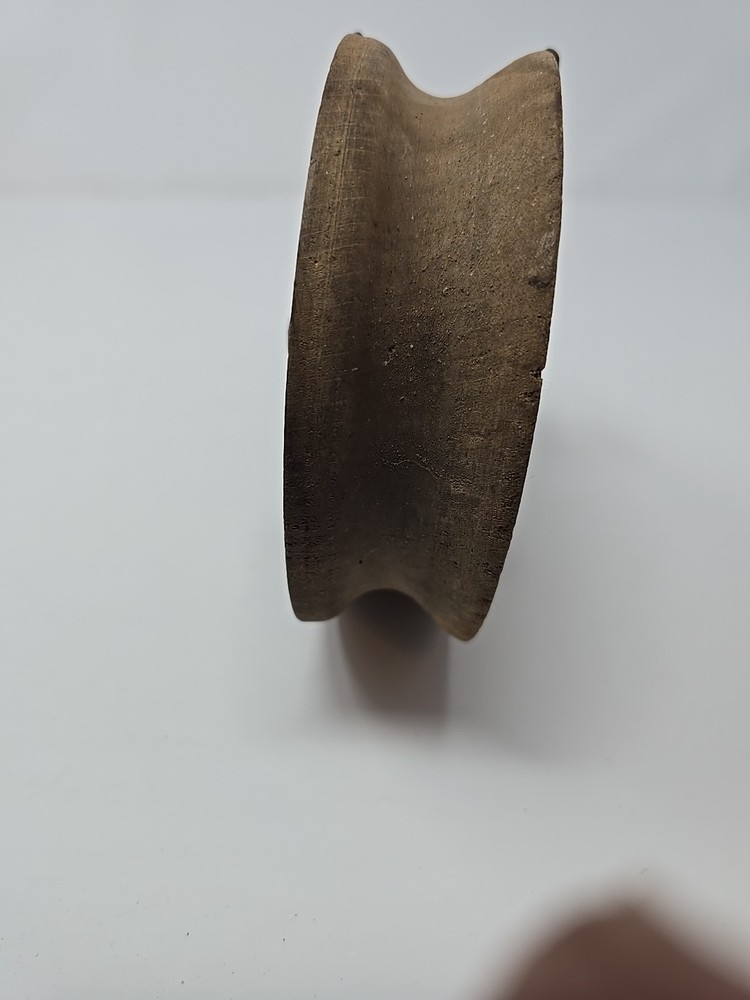 Antique 106 cast iron wood pulley