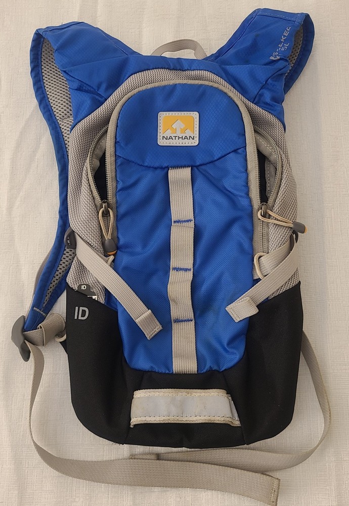 Nathan Seeker Hydration Pack Blue/White  No Bladder