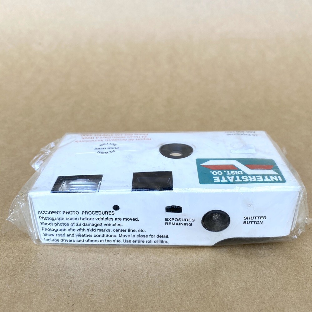 Interstate Distributor Co. 35mm Single Use Camera (15 Exposures) UNOPENED, NICE