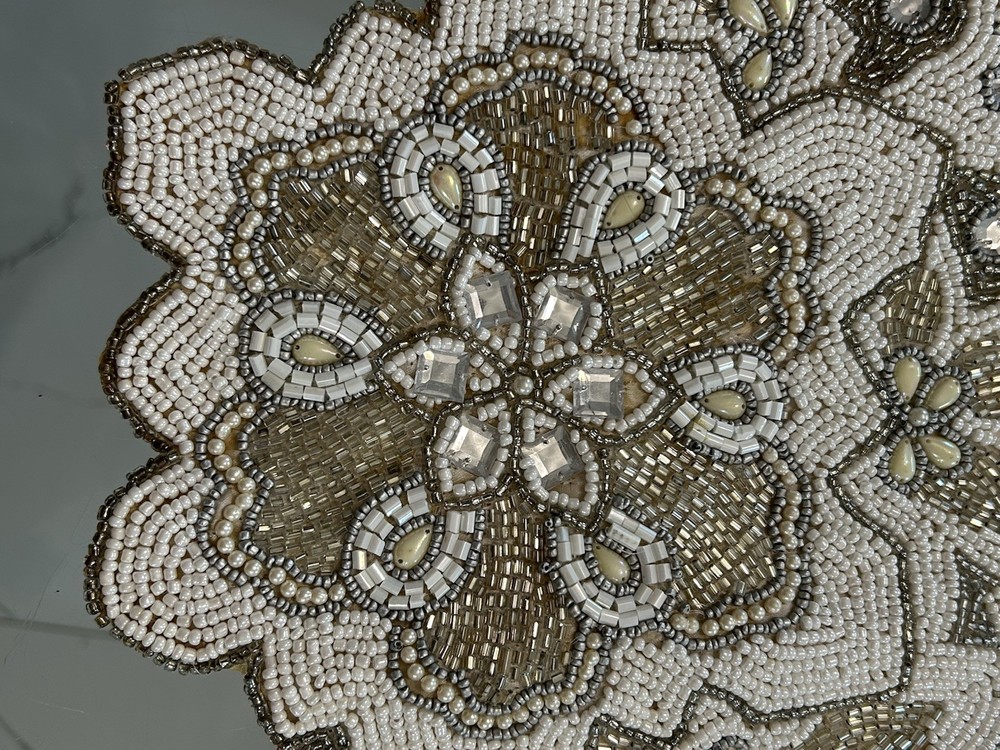 HAND CRAFTED BEADED HEAVY WHITE SNOWFLAKE FANCY SATIN LINED TABLE RUNNER 14”x36”