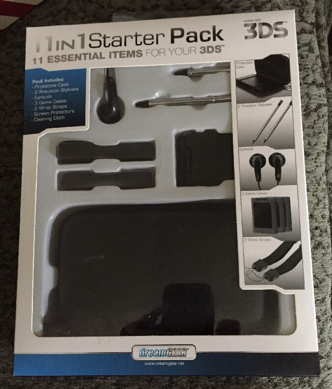 Nintendo 3DS 11-In-1 Starter Pack - Black