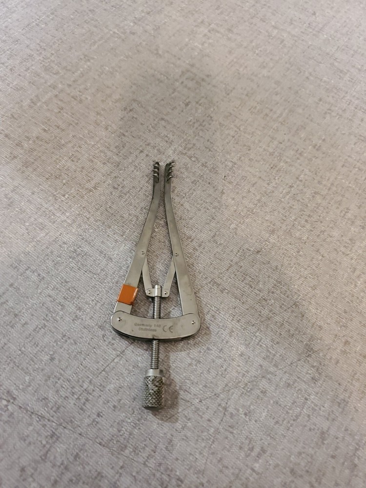 Jarit 205-105 Alm Retractor