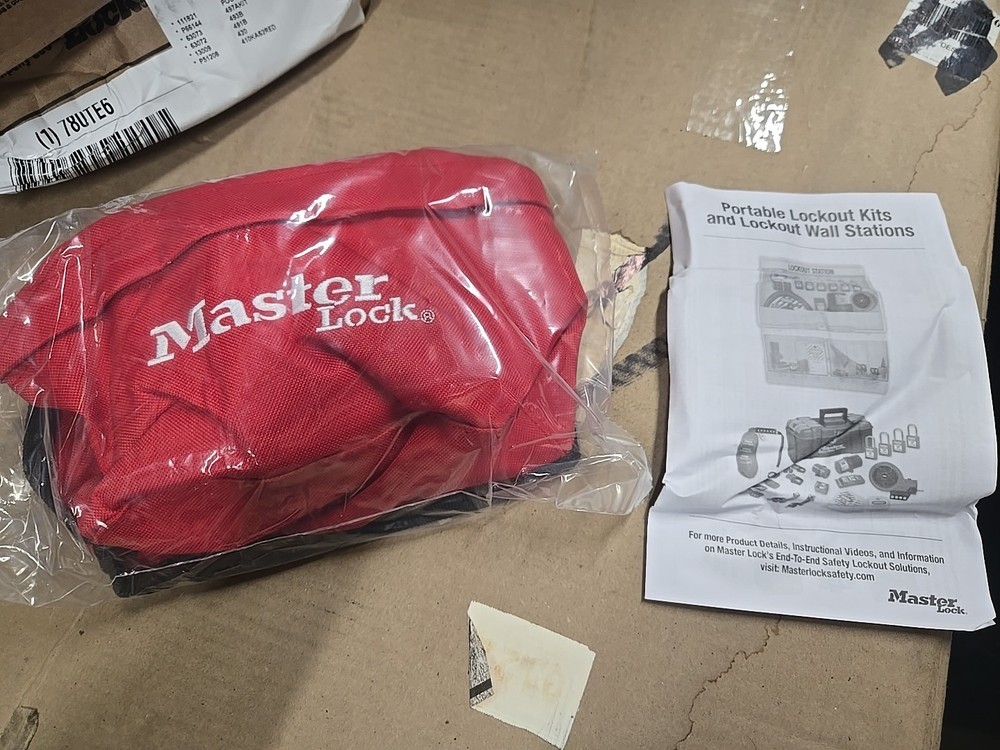 Master Lock S1010e410kabas Compact Safety Lockout Pouch, Electrical