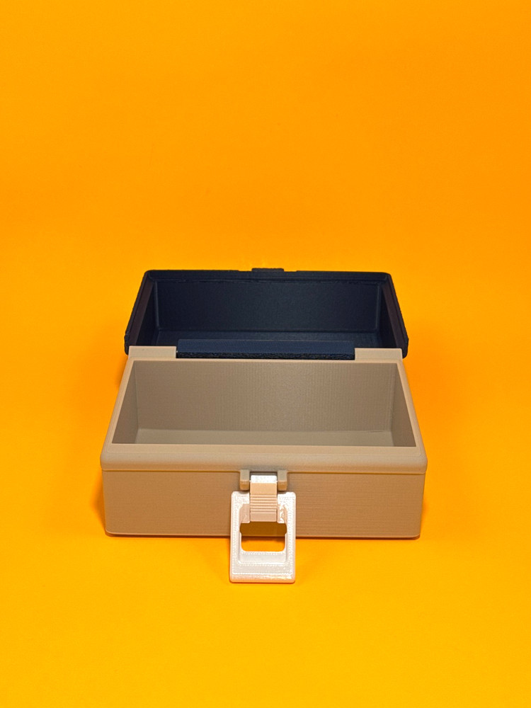 Blue Fish Tackle Deck Box For Magic The Gathering MTG EDH Commander Deck Box