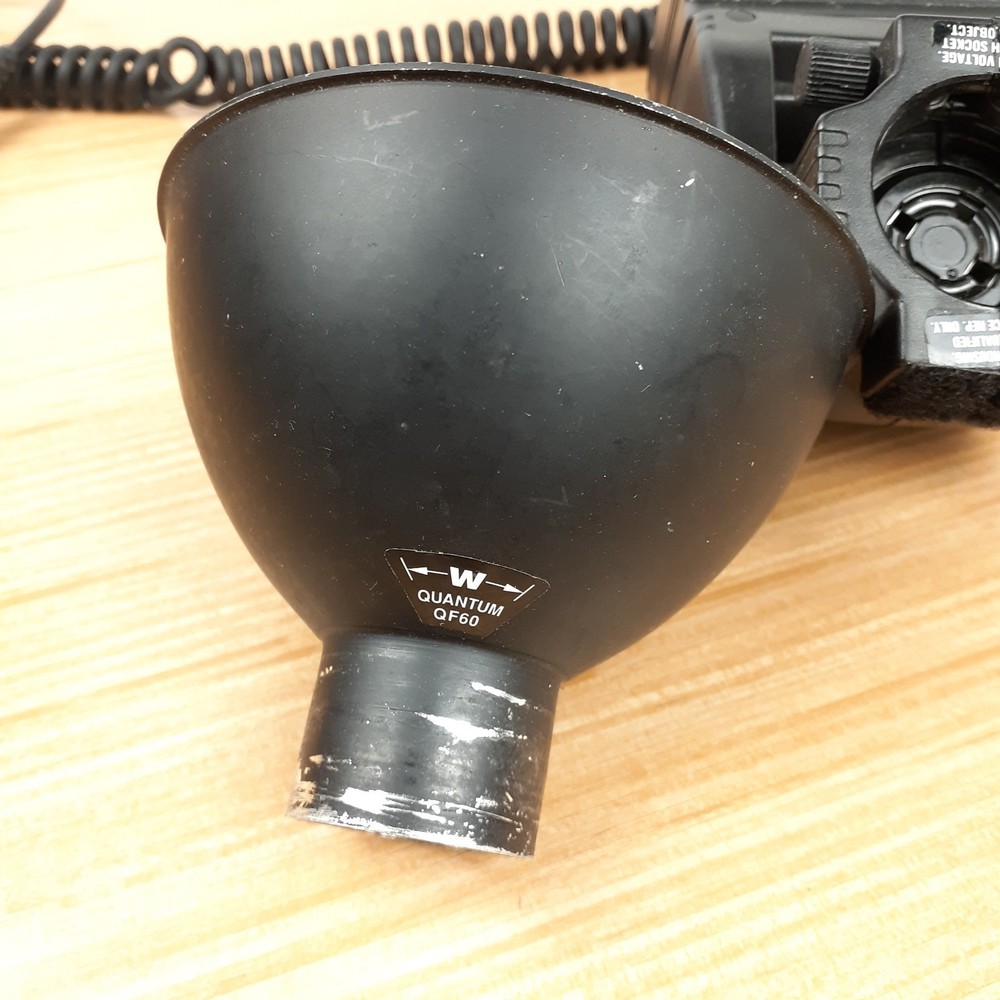 Quantum Instruments Qflash Model T3D-R Flash UNTESTED No Bulb