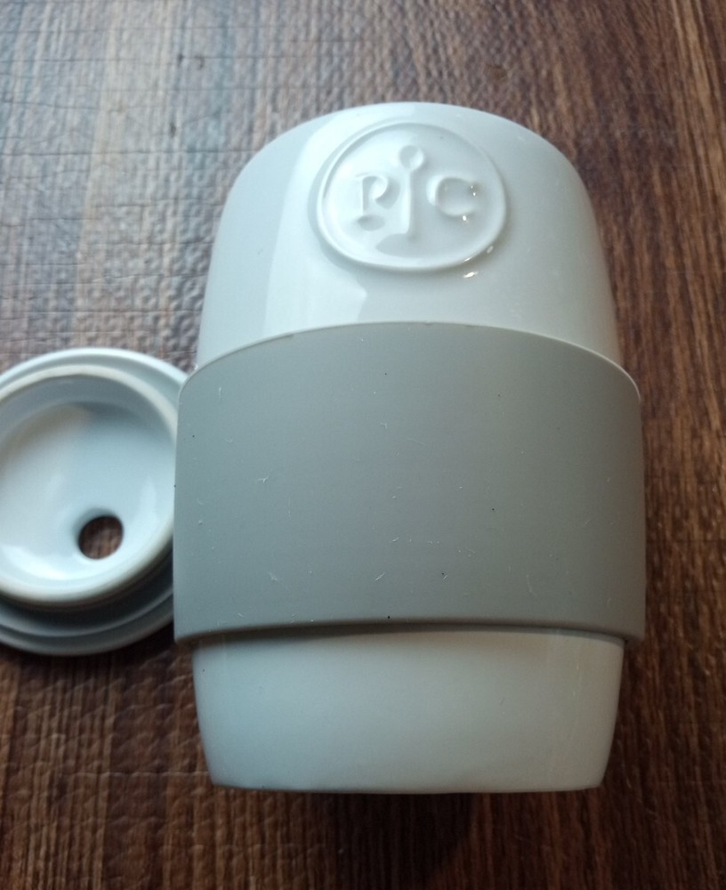 Pampered Chef Ceramic Egg Cooker Model w/ Silicone Sleeve