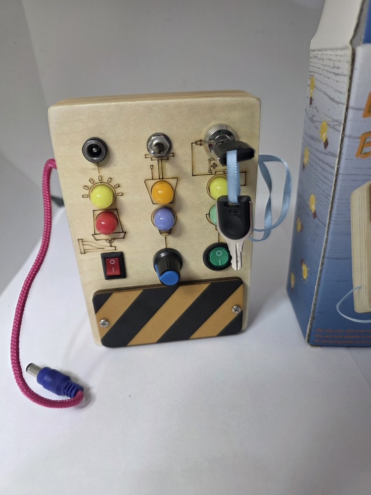 Polkrane LED Light Busy Board 18M+, Model MB-06 (Battery Include)