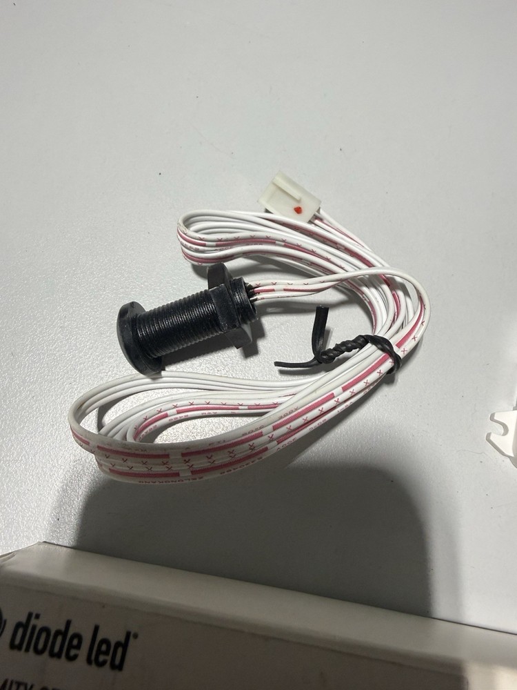 Diode LED DI-SWTH-PRX Proximity Sensor Switch *NEW IN BOX*