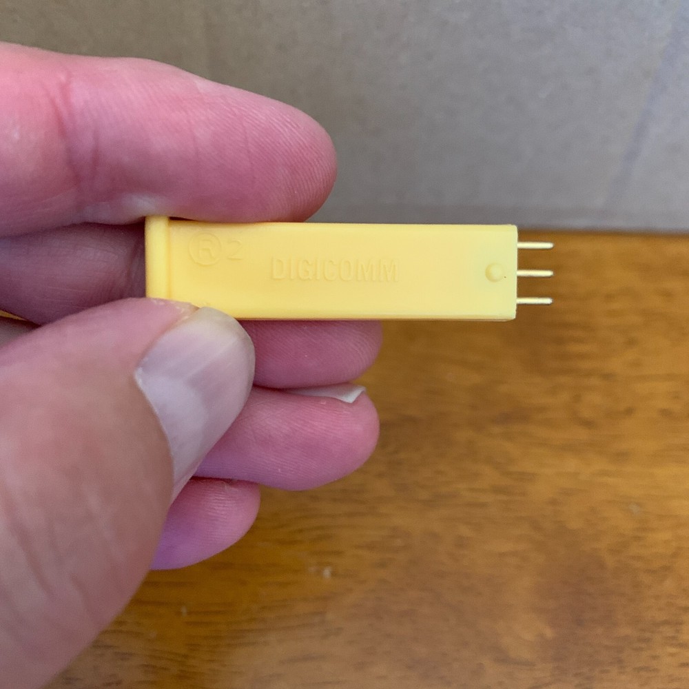 new! DIGICOMM YELLOW #14 KNOCK DOWN PAD