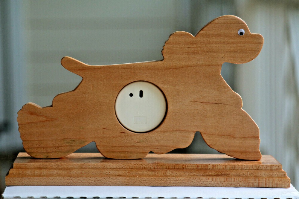 Clock Quartz Shelf/mantel solid figured Maple COCKER SPANIEL 3A batt,7.25" tall
