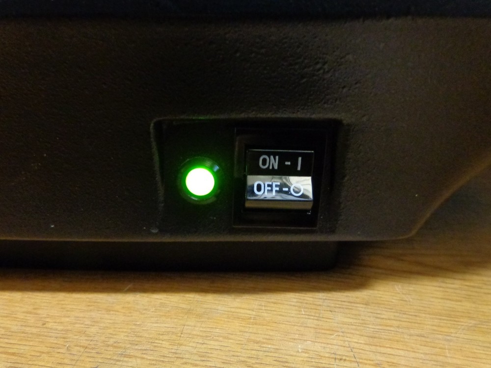 BIOTEK MODEL FL600 MICROPLATE FLUORESCENCE READER (Power Test Only)