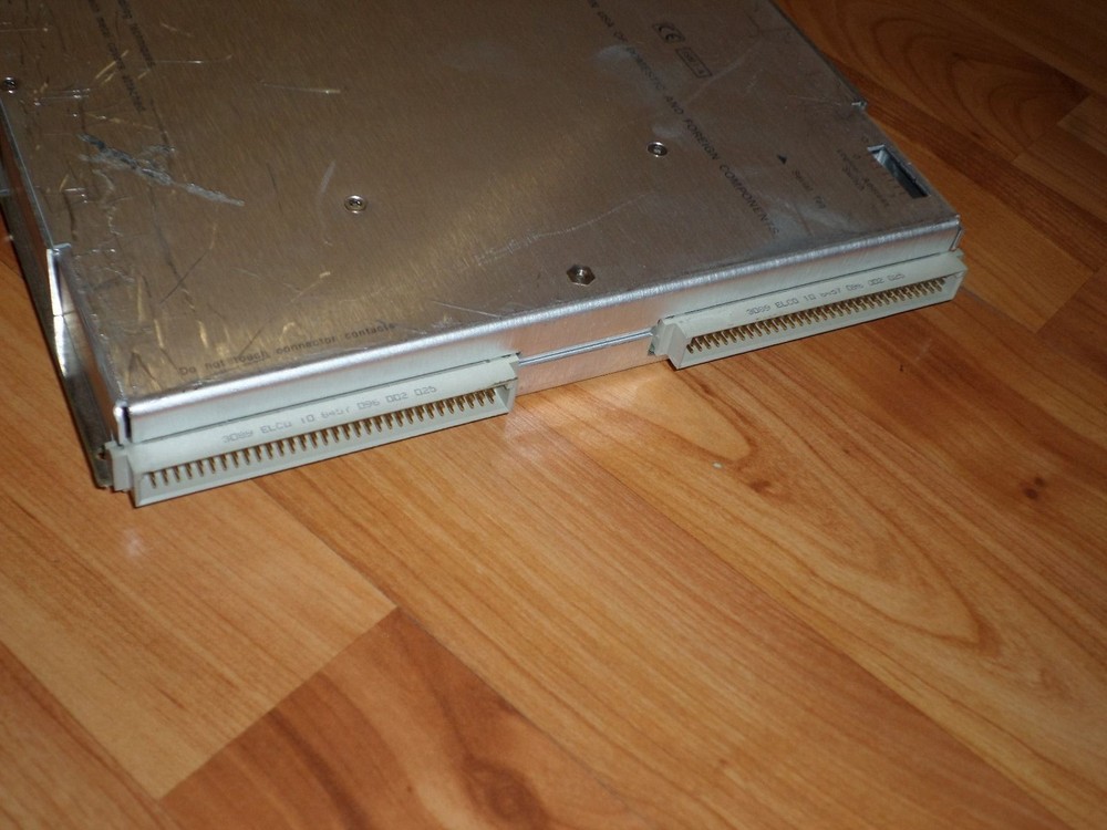 Hp/Agilent E6402A vxi bus local oscillator E6400 E6500A