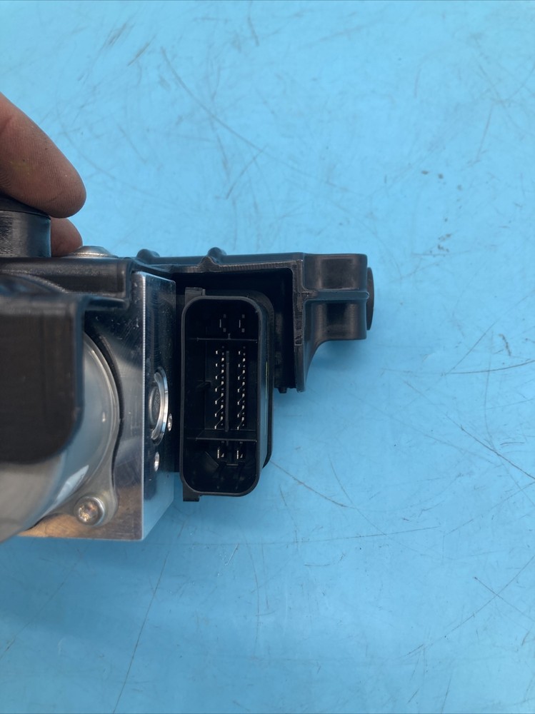 2D000540 Aprilia RS660 ABS unit 2D000641