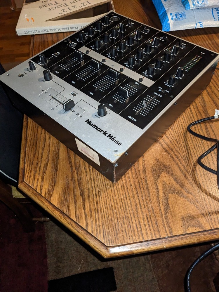 Numark M6 USB 4 Channel DJ Mixer Black/Silver