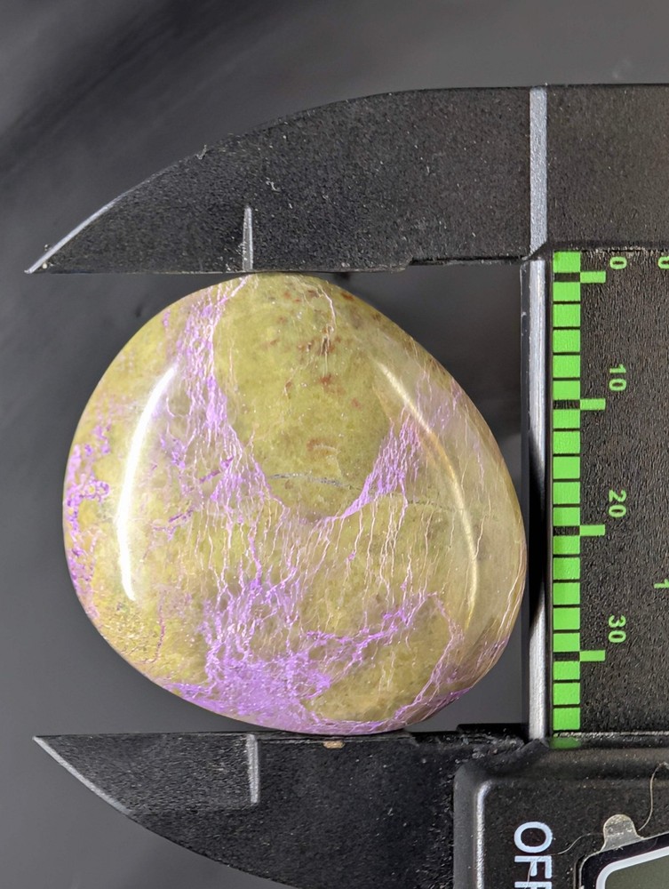 Stichtite Cabochon