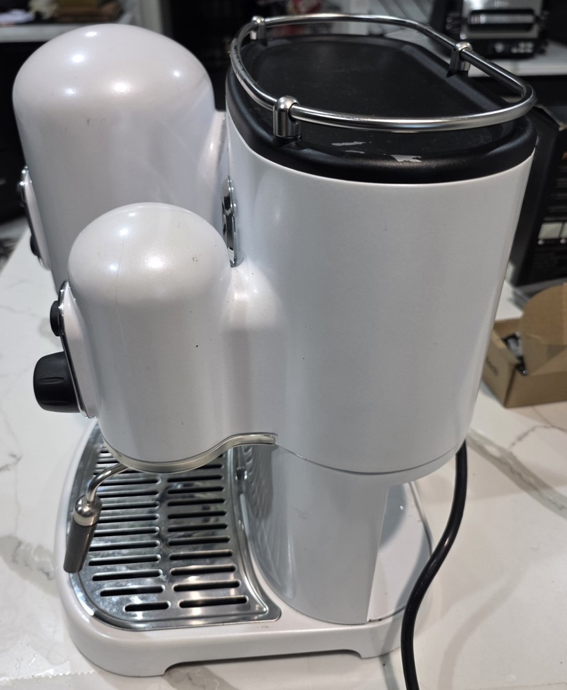 KitchenAid KES2102FP Expresso Maker White