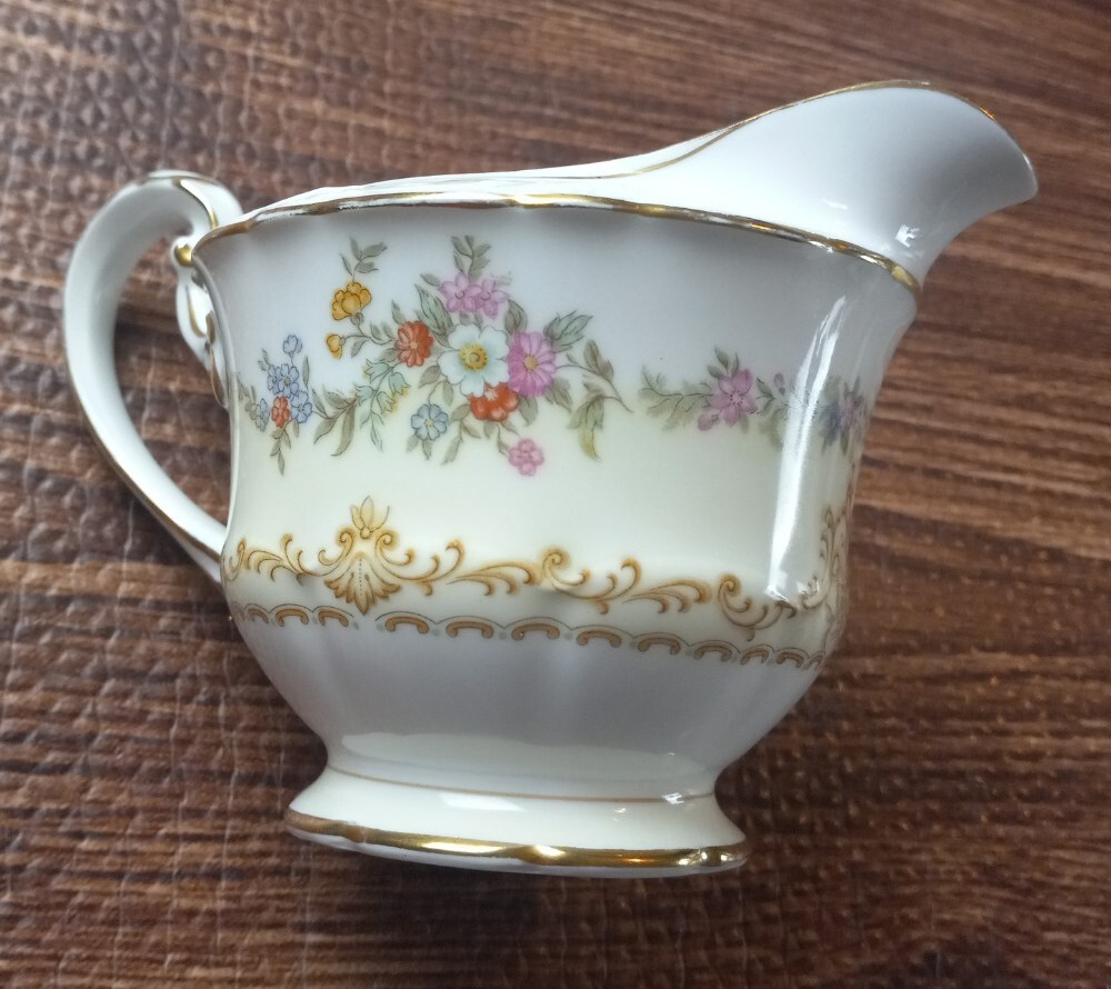 Noritake Chablis creamer Japan