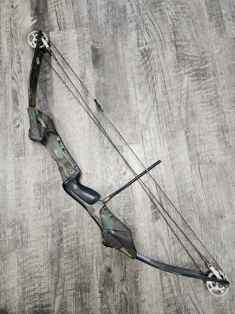 PSE Archery Elite Series Compound Bow RH - 30" - 70lbs