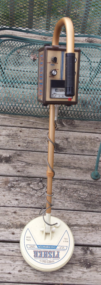 Fisher VLF 551-D Metal Detector - see description -