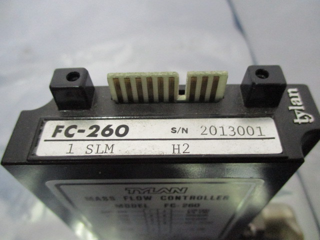 Tylan FC-260 Mass Flow Controller H2 1 SLM MFC 424357