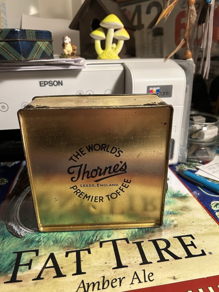 Thrones Premier Toffee Tin