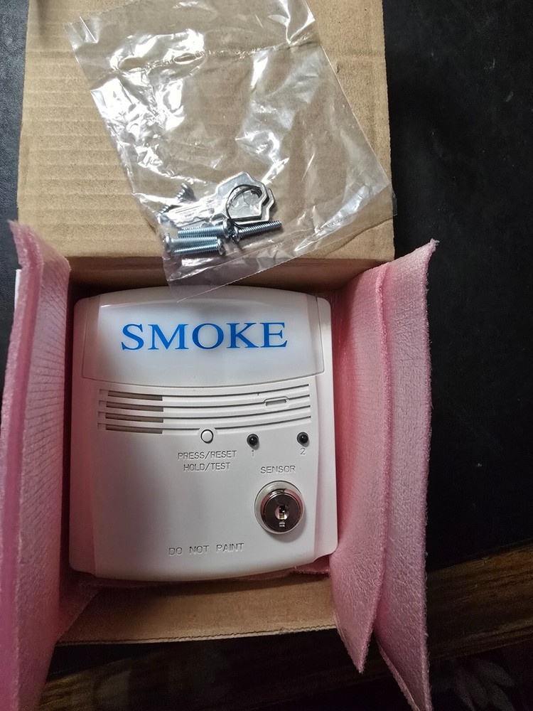 NEW System Sensor RTS2 InnovairFlex Multi Signaling Accessory SMOKE w/ Keys