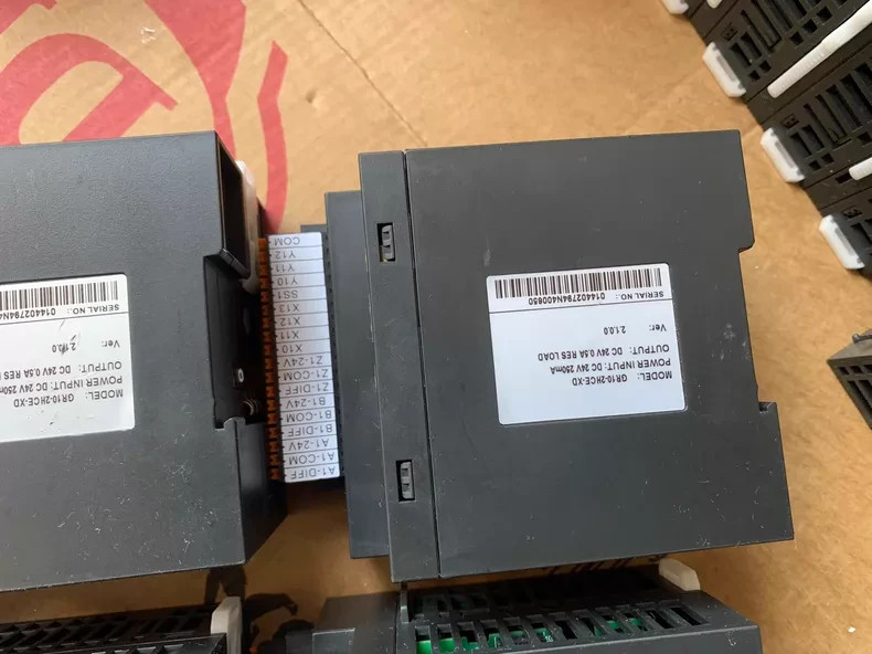 1PCS NEW no box GR10-2HCE-2M